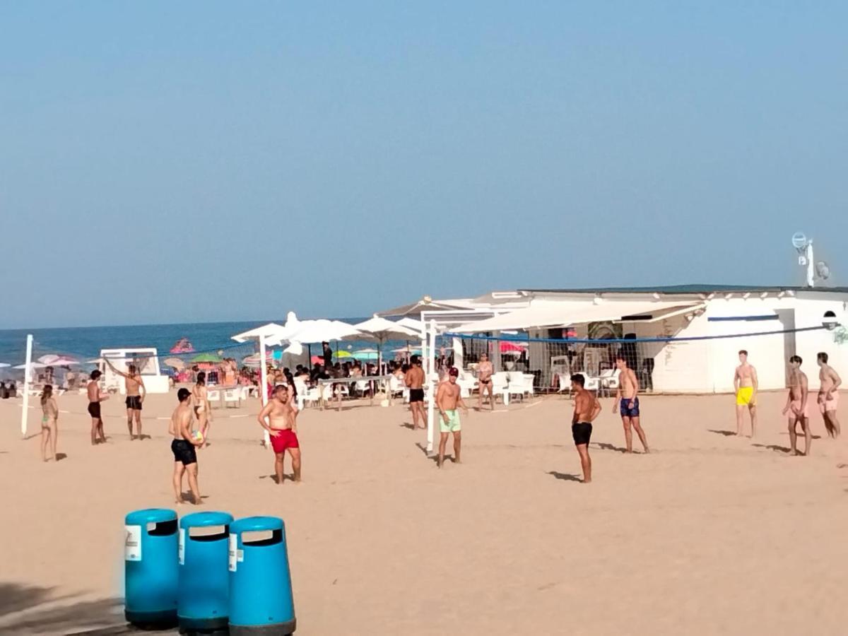 Playa De Gandia, Gandia Beach Екстериор снимка