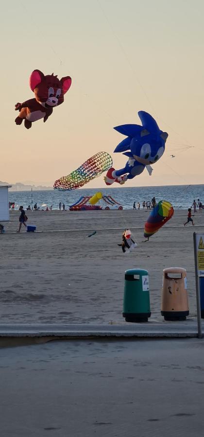 Playa De Gandia, Gandia Beach Екстериор снимка